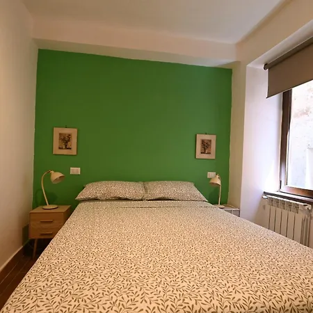 La Casa Del Nocciolo Apartment *