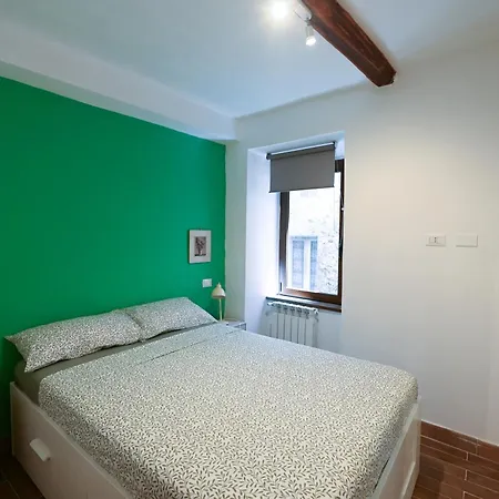 La Casa Del Nocciolo Apartment *